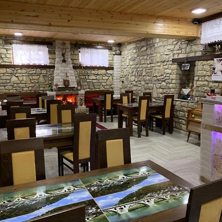 Guest House Iljesa Berat Bagian luar foto