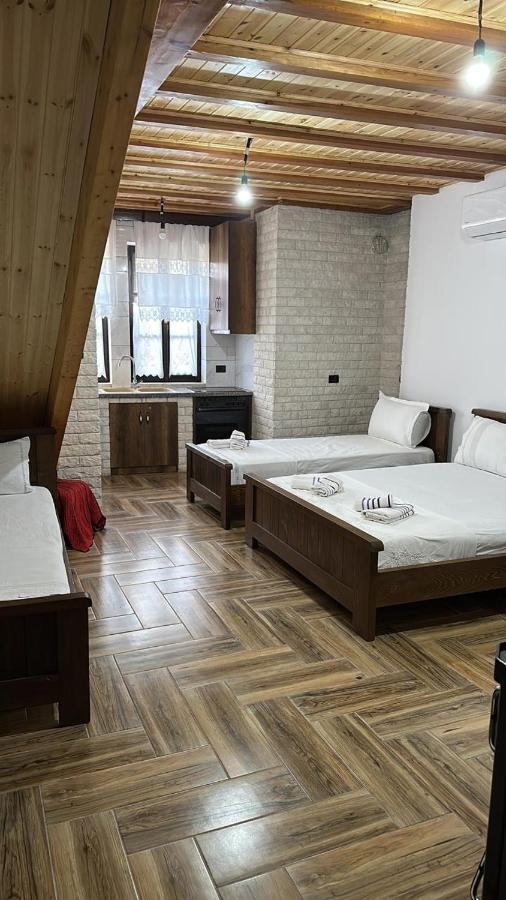 Guest House Iljesa Berat Bagian luar foto