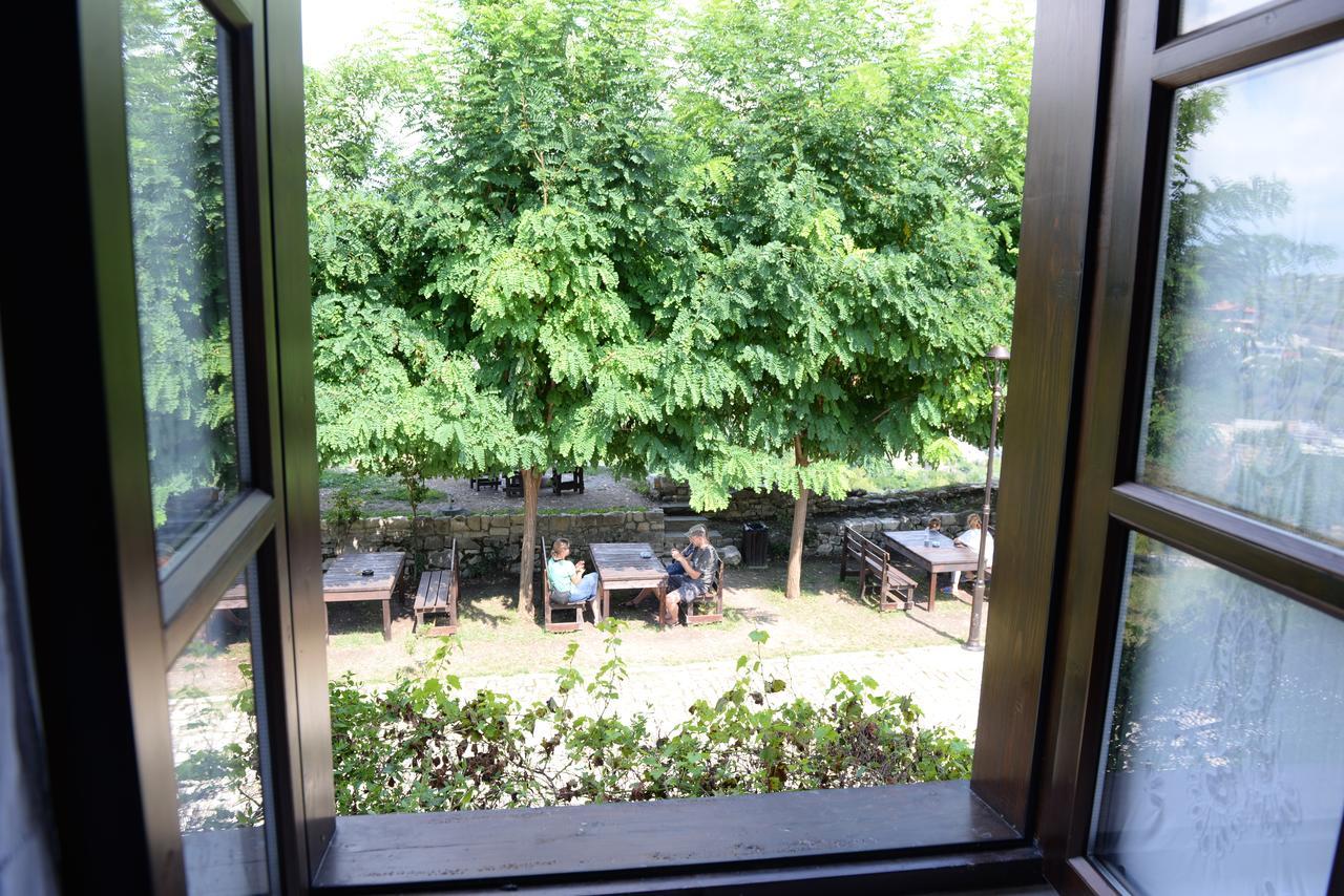Guest House Iljesa Berat Bagian luar foto