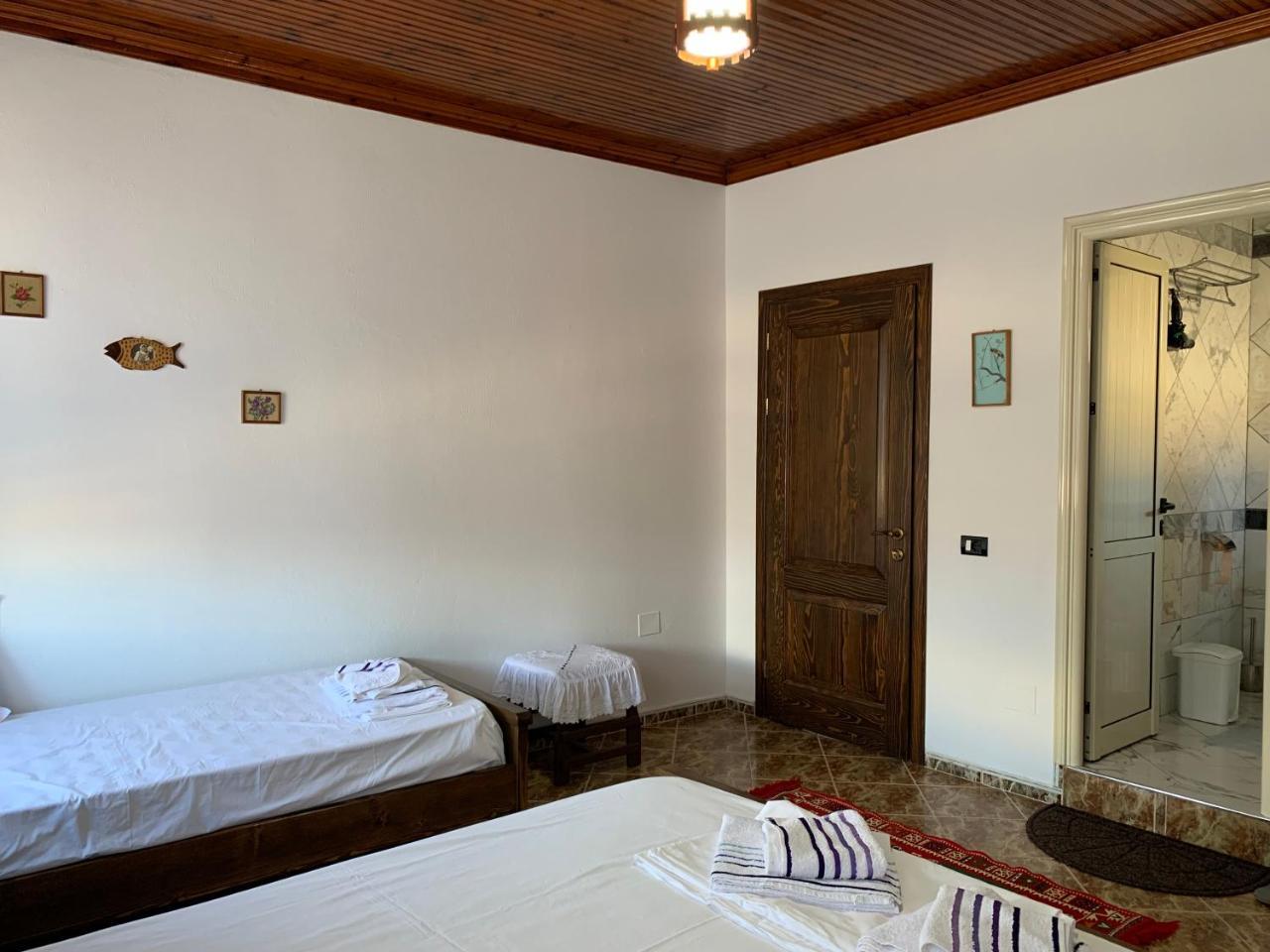 Guest House Iljesa Berat Bagian luar foto